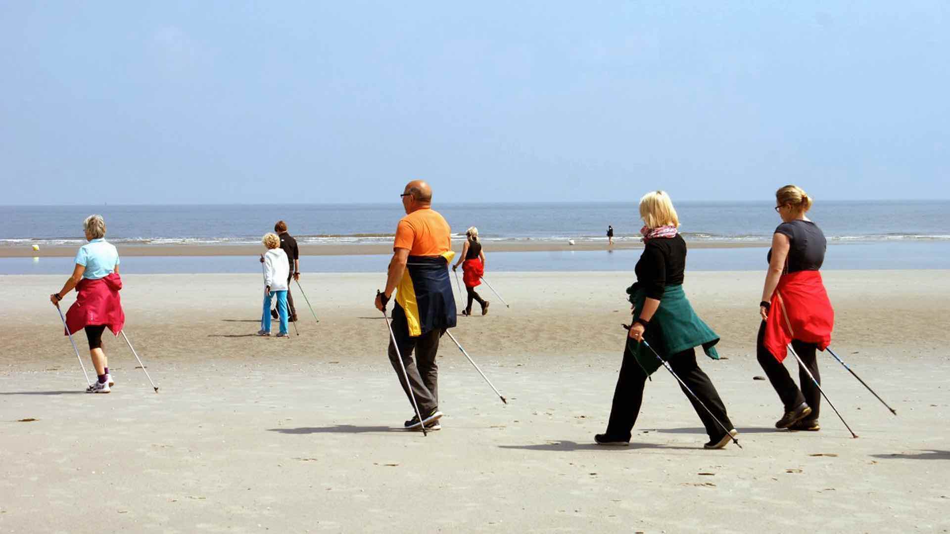 Nordic Walking op het strand